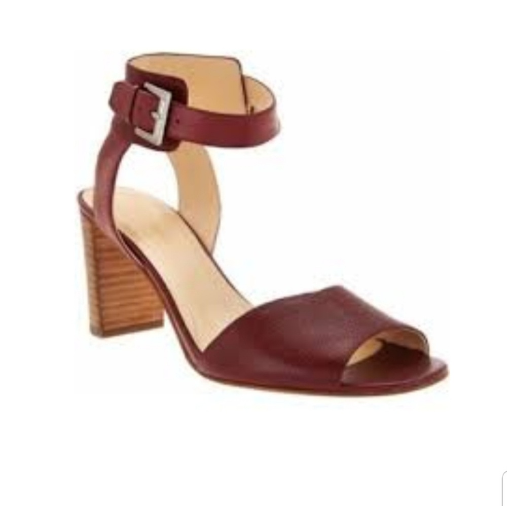 Marc Fisher Genette ankle strap heels 9 M burgundy